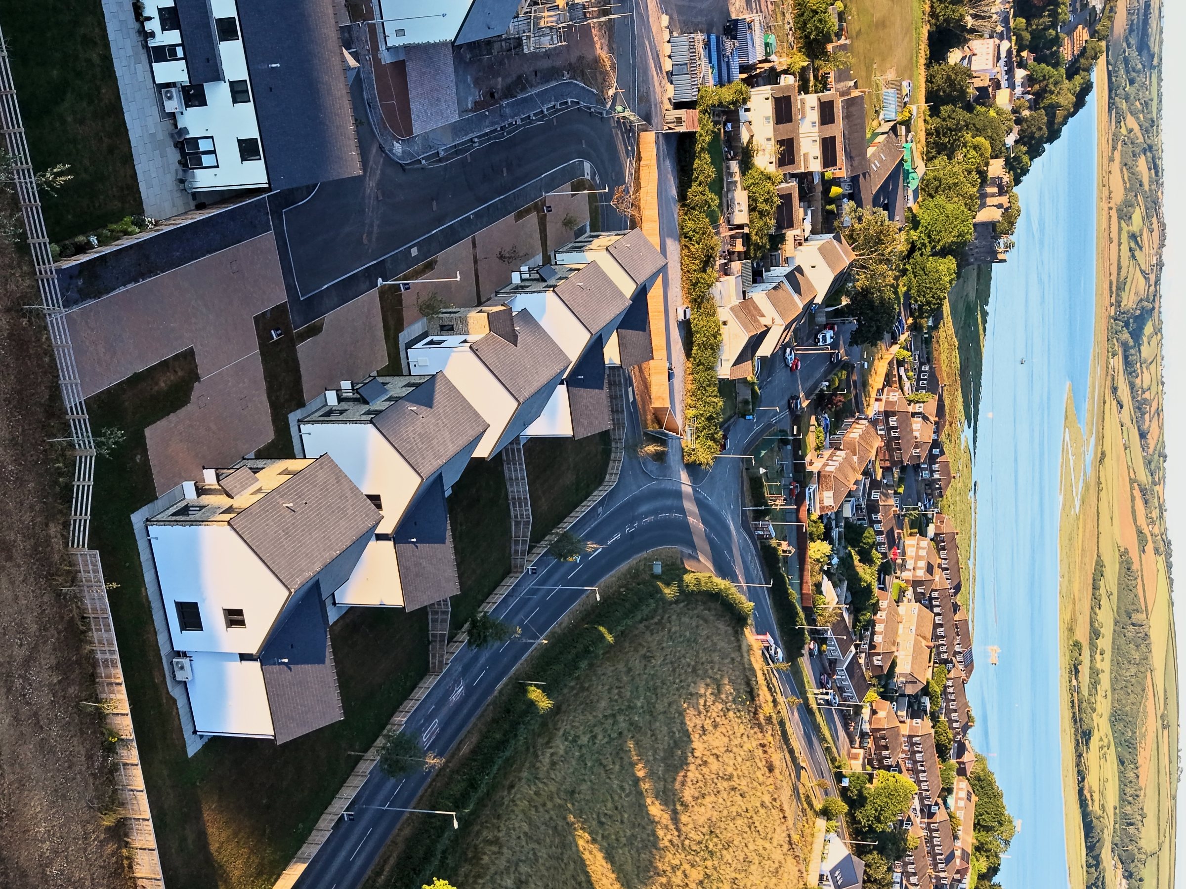 Cl&ocirc;s Hugdon, Laugharne &mdash; the remaining building plots from above