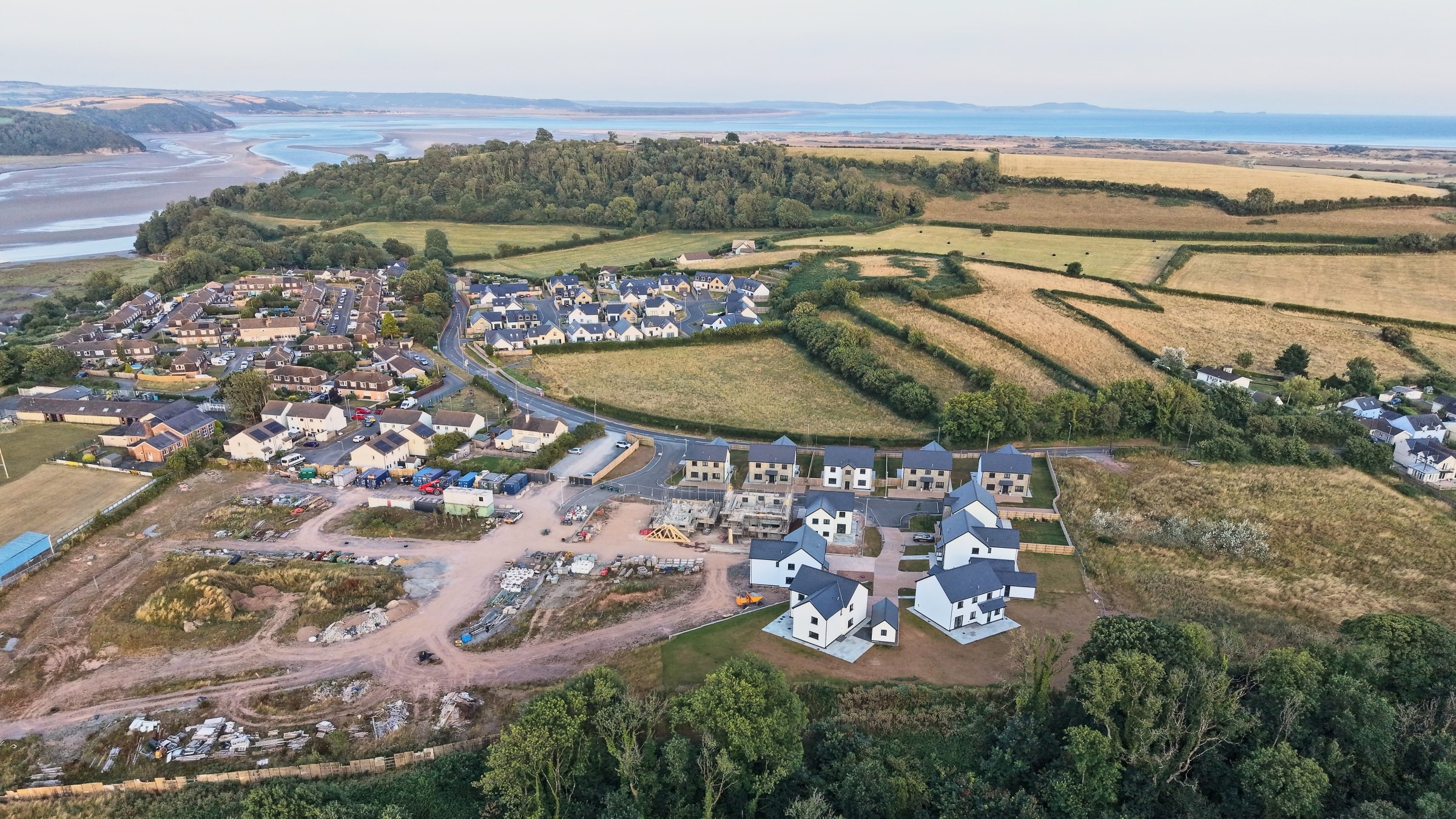 The T&acirc;f estuary opening out toward Carmarthen Bay, beside Cl&ocirc;s Hugdon